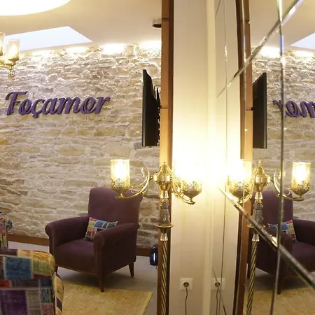 Focamor Oda ve Kahvaltı 4*