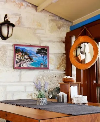 Focamor Bed & Breakfast Yenifoca